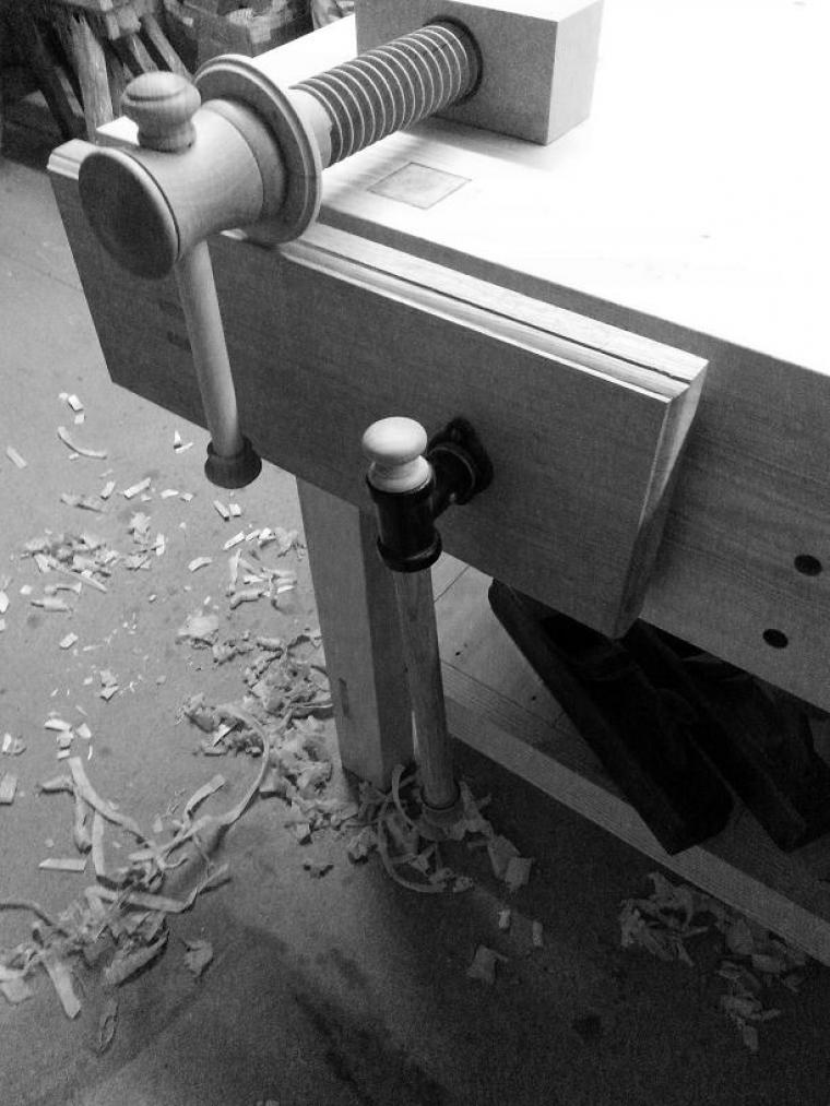 Wooden Screws Versus Metal Screws for Woodworking Bench